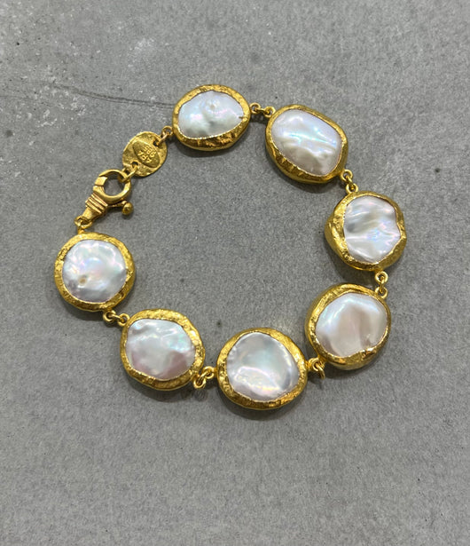 Ara 24kt Gold and Pearl Bracelet