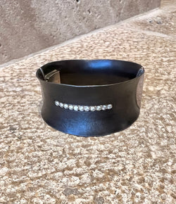 Pat Flynn Short Diamond Striped Hinged Locking Cuff