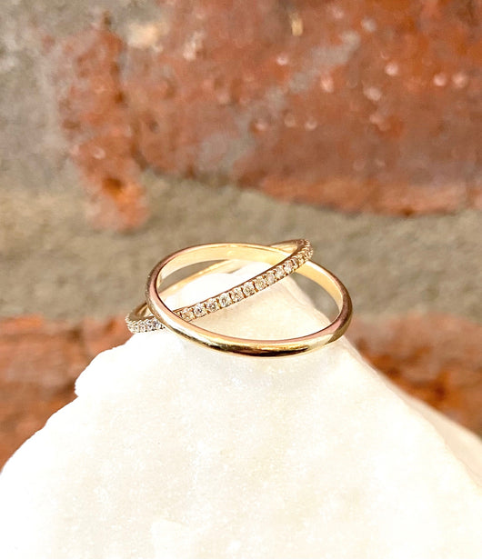 Andi Alyse Yellow Gold and Diamond Interlocking Ring