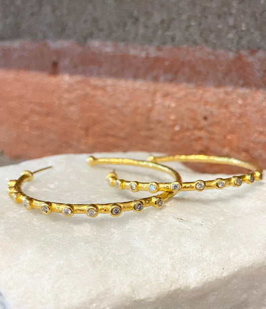 Ara 24kt Gold and Diamond 1 1/2
