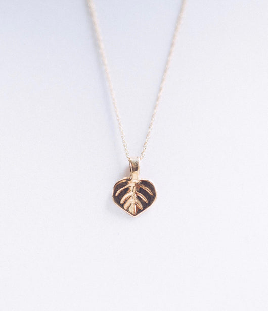 Bristol and Cole Small Aspen Leaf Gold Necklace