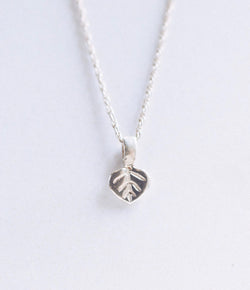 Bristol and Cole X-Small Aspen Leaf Silver Necklace