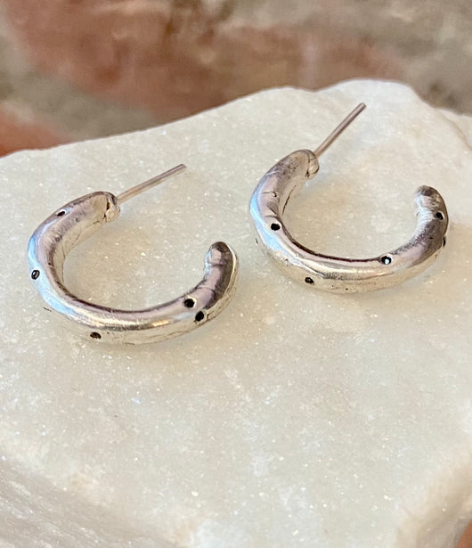 Jessica Weiss Sterling Silver and Black Diamond Ripple Hoop Earrings